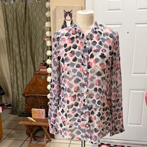 Banana Republic Women's Pink and Gray Button-Down Shirt